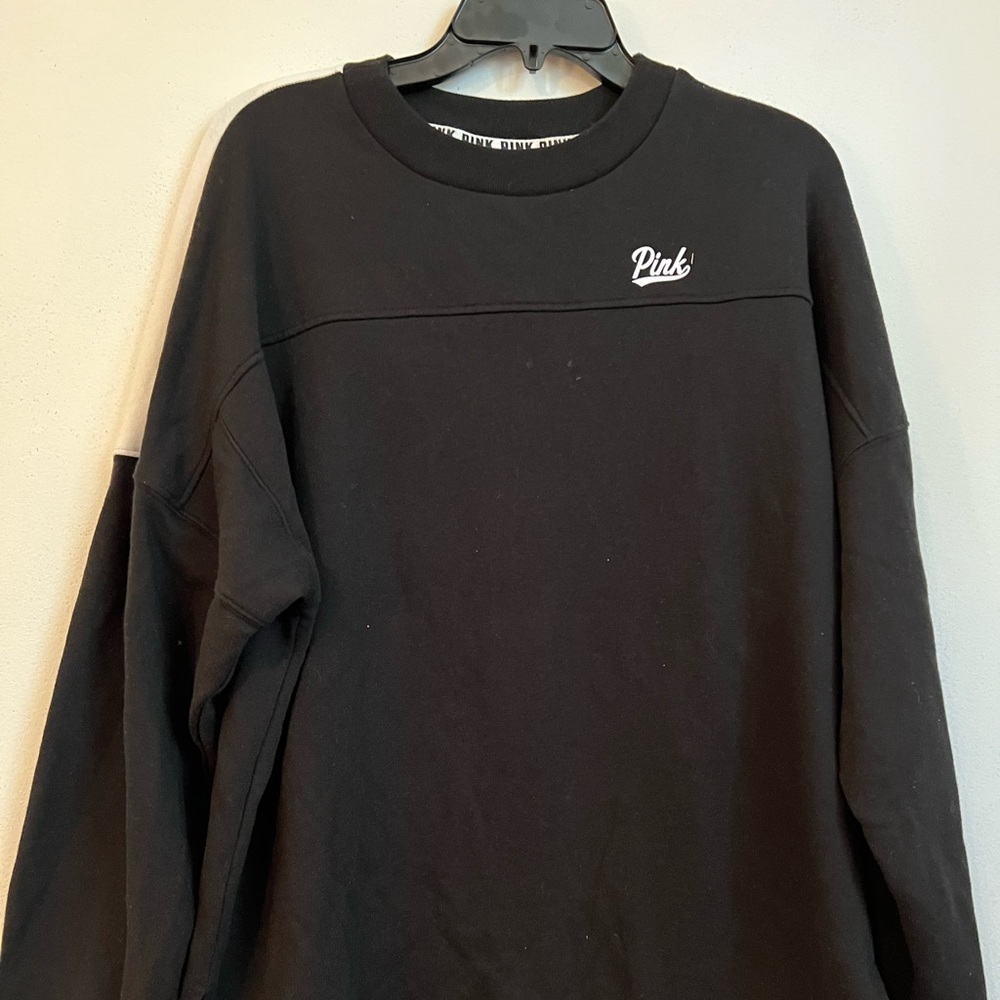 PINK Women’s Crewneck/Long Sleeve
